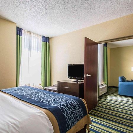 Comfort Inn & Suites Lantana - West Palm Beach South Экстерьер фото