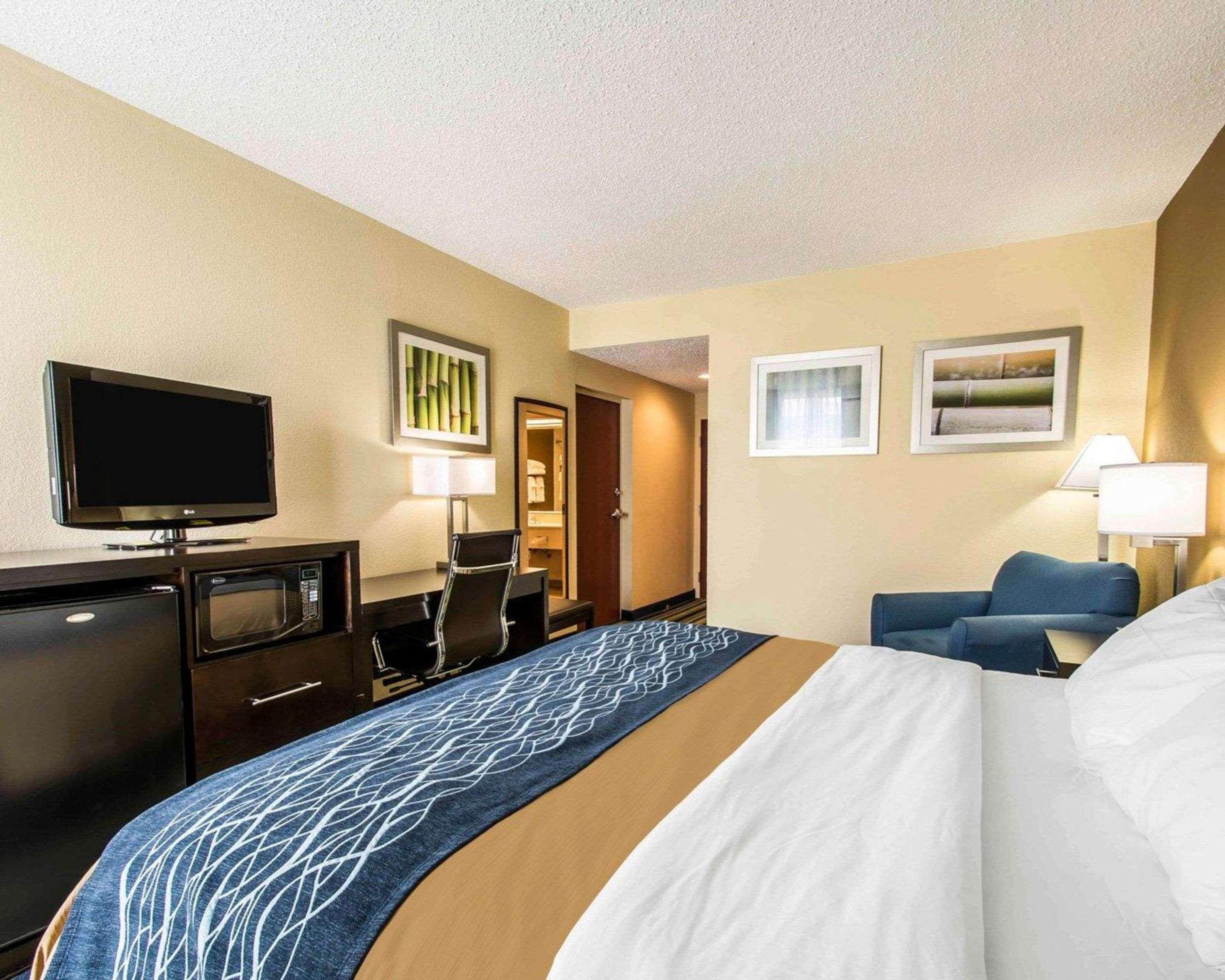 Comfort Inn & Suites Lantana - West Palm Beach South Экстерьер фото