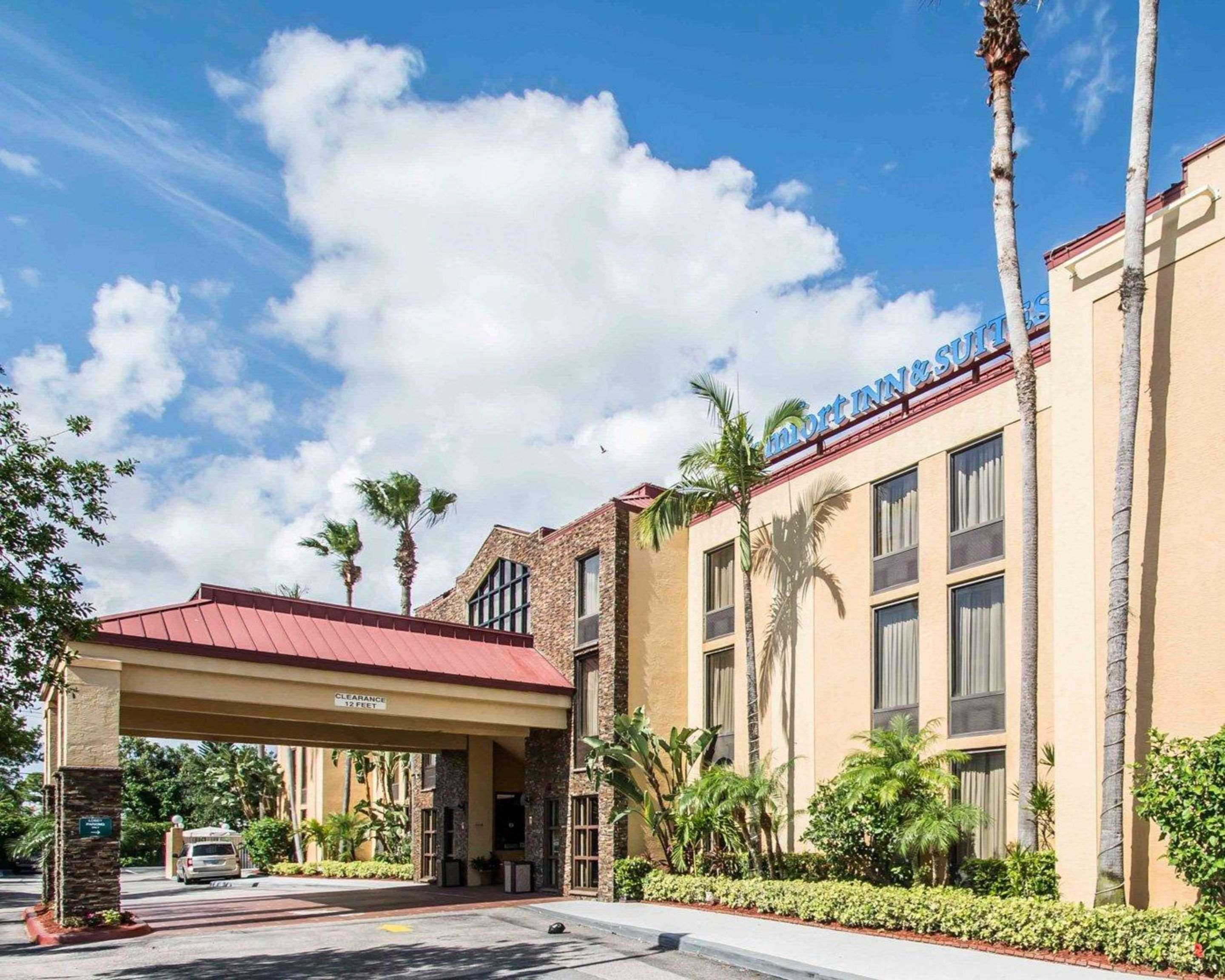 Comfort Inn & Suites Lantana - West Palm Beach South Экстерьер фото