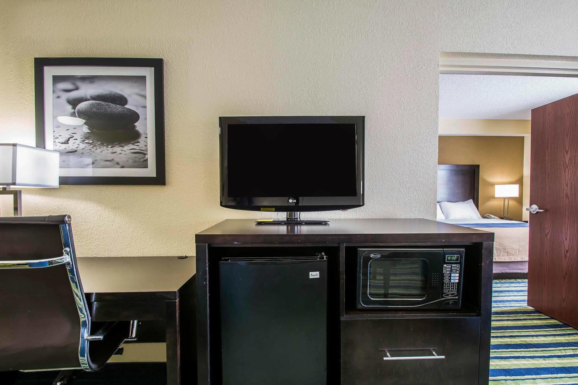 Comfort Inn & Suites Lantana - West Palm Beach South Экстерьер фото